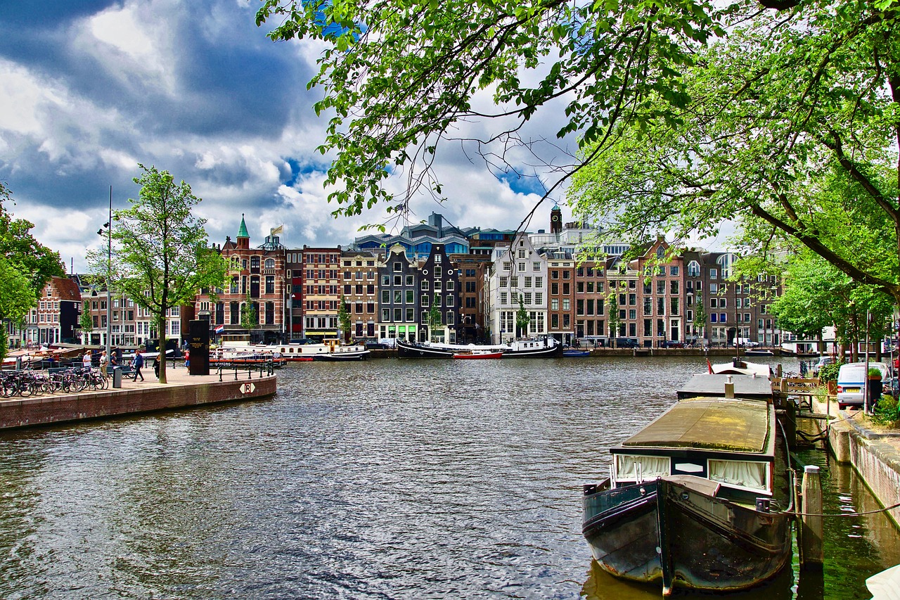 découvrez des hébergements familiaux confortables et adaptés pour vos vacances, offrant des services et des installations idéales pour les familles avec enfants. profitez d'un séjour agréable et inoubliable en toute sérénité.